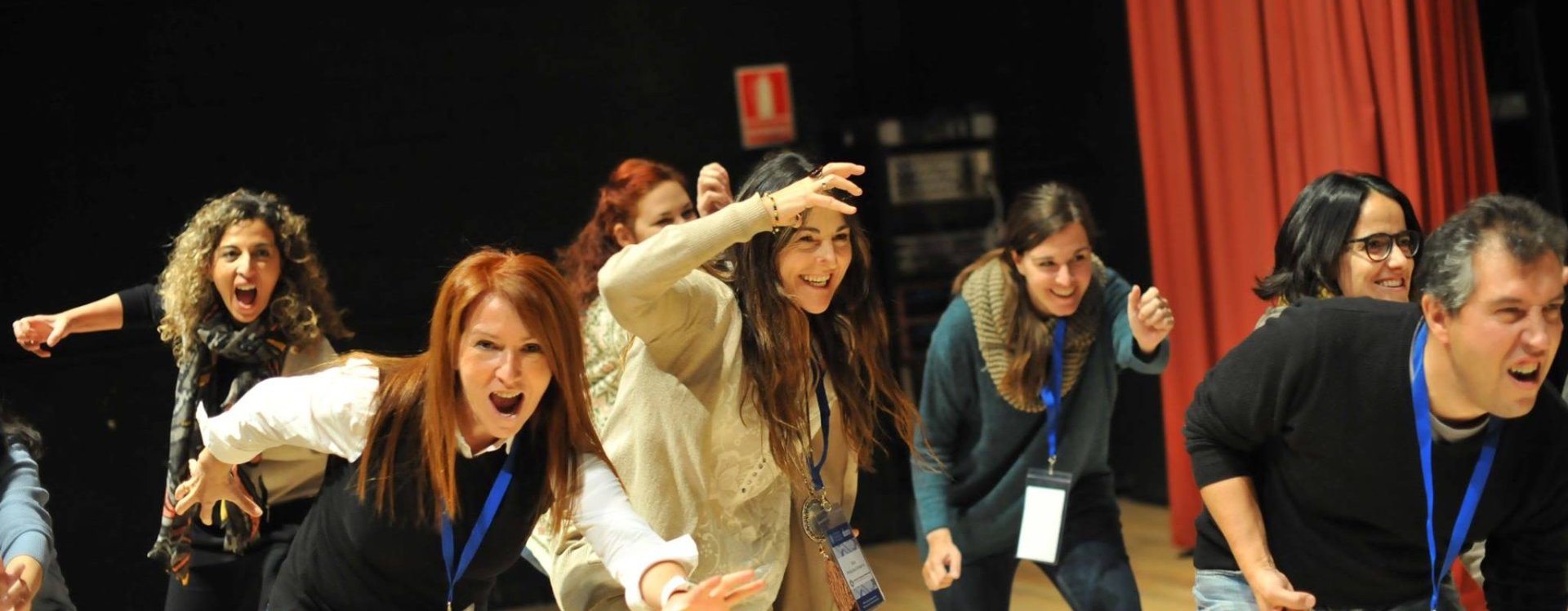 Dinámicas de team building con objetivo formativo: ideas para mejorar comunicación y colaboración