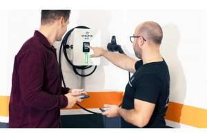 Claves para especializarse en la instalación de puntos de recarga